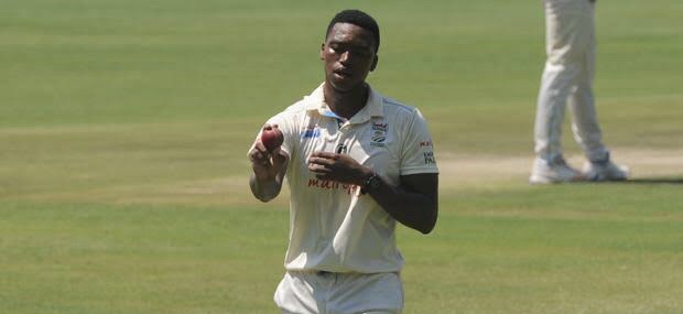 SA A bowlers toil against India