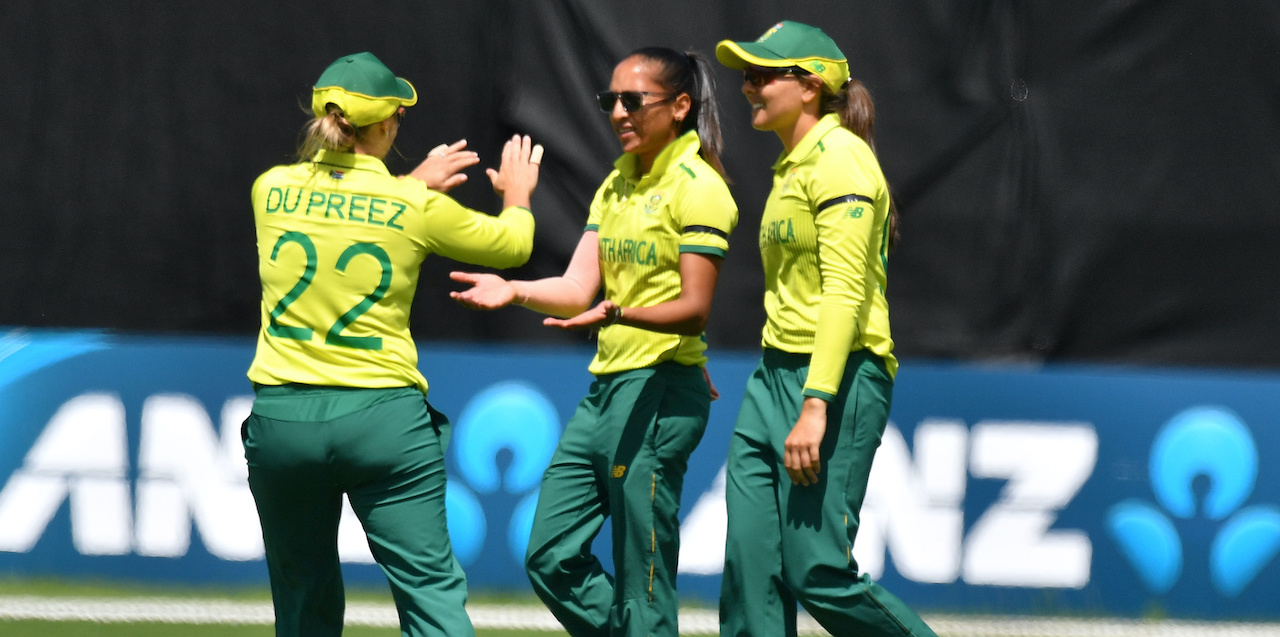 Shabnim Ismail first SA player to win Player of the Match in a WBBL final