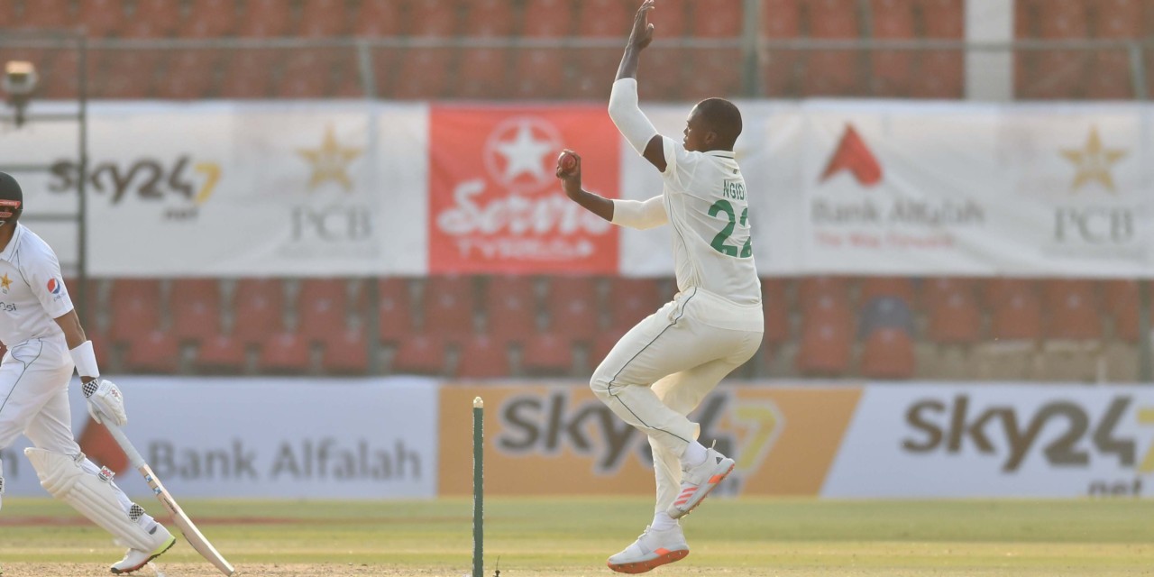 Ngidi gets one before tea | 1st Test Day 2 | Pakistan vs South Africa