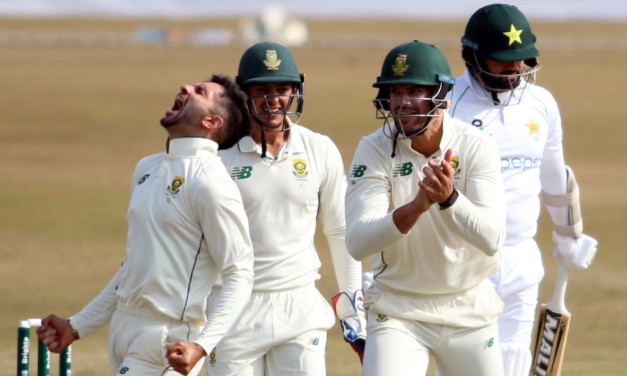 Proteas spinners impress, after batters rolled over for 201| 2nd Test Day 3 | Pakistan vs South Africa