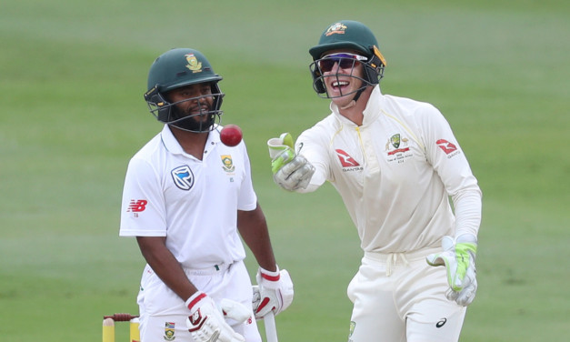 Proteas “chilled” despite Paine’s book inserts  