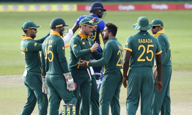 Maharaj key as Sri Lanka post 203 | 3rd ODI | Sri Lanka vs South Africa