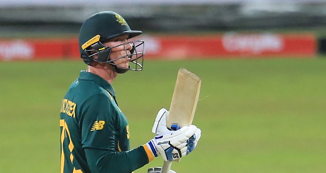Proteas implode with the bat as Sri Lanka clinch the series
