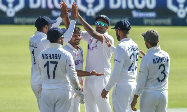 Test hangs in the balance | 2nd Test Day 2 | South Africa vs India