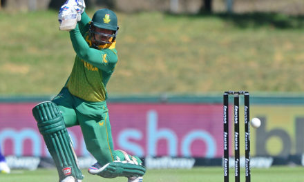 De Kock scores crucial ton | 1st Innings 3rd ODI | South Africa vs India