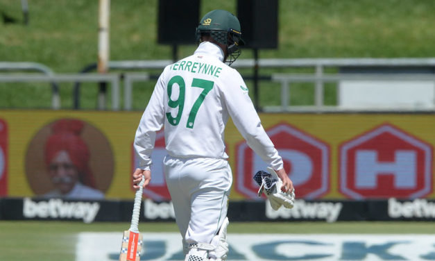 SA lead past 200 as Blackcaps unleash impassioned comeback