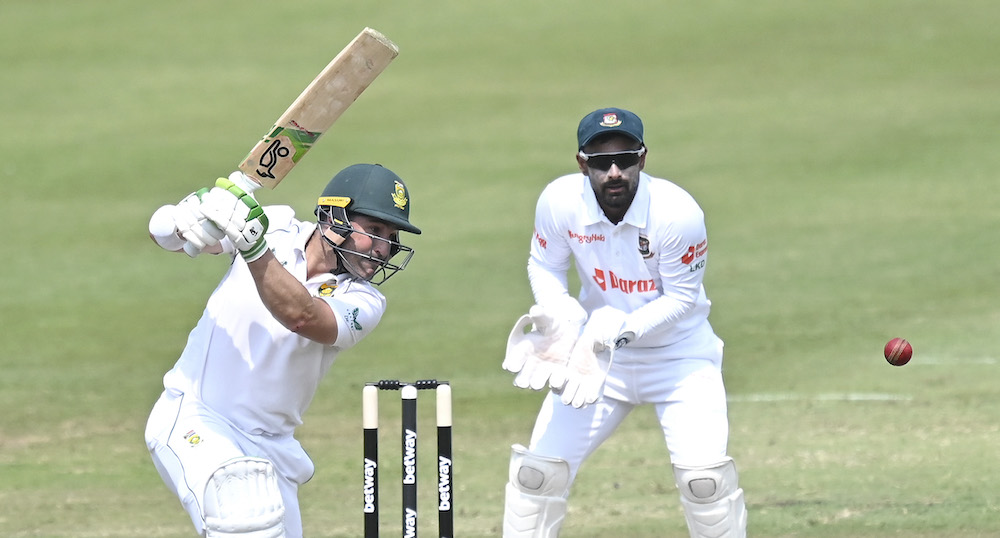 Dean Elgar gives South Africa a solid start | 2nd Test vs Bangladesh
