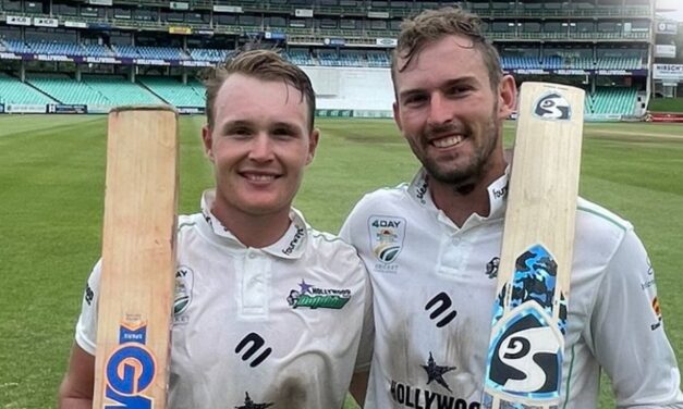 Bryce Parsons, Ruan de Swardt share 200-run partnership