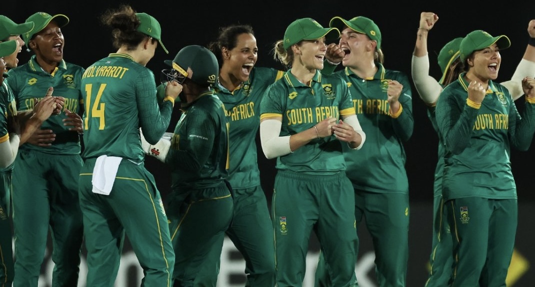 Kapp, Bowlers level series for Proteas Women