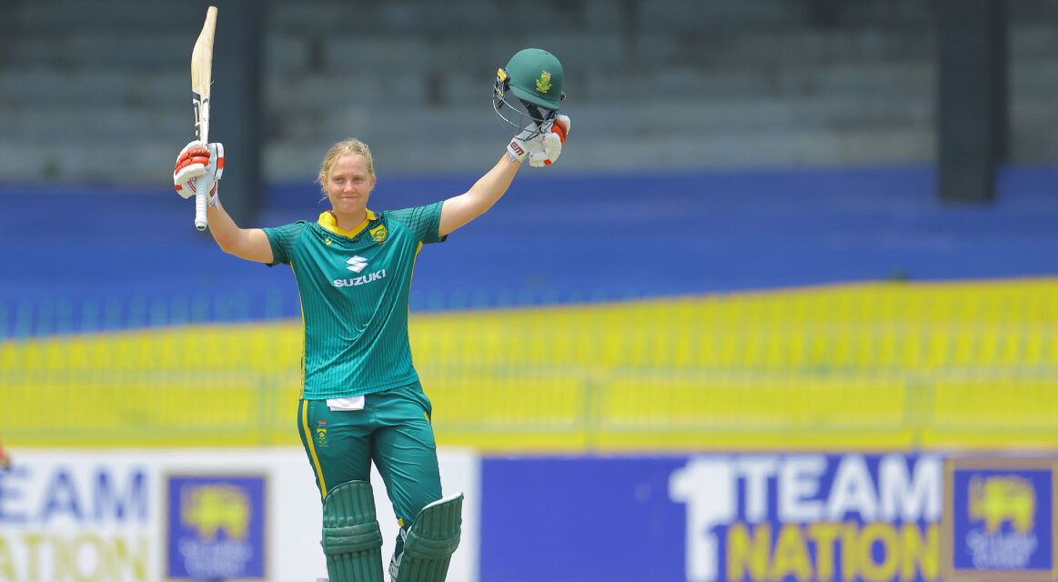 Dercksen scores maiden century