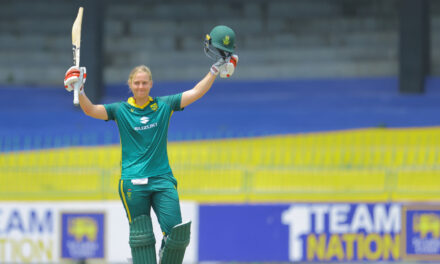 Dercksen scores maiden century