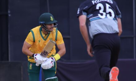 South Africa lose to New Zealand before Tri-Series final