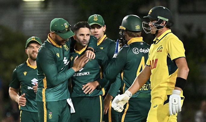 Maharaj Magic as Proteas go 1-0 up | ODI series | Australia vs South Africa