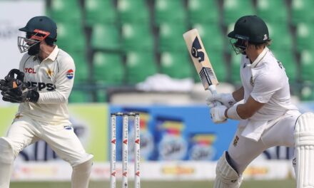 Pakistan win first Test against South Africa