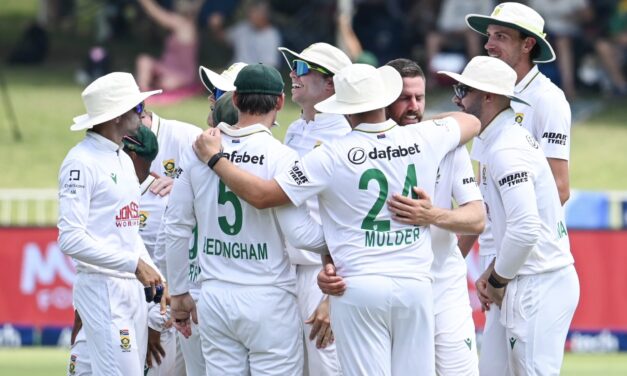 South Africa Take Control as Australia Struggle on Opening Day in Durban